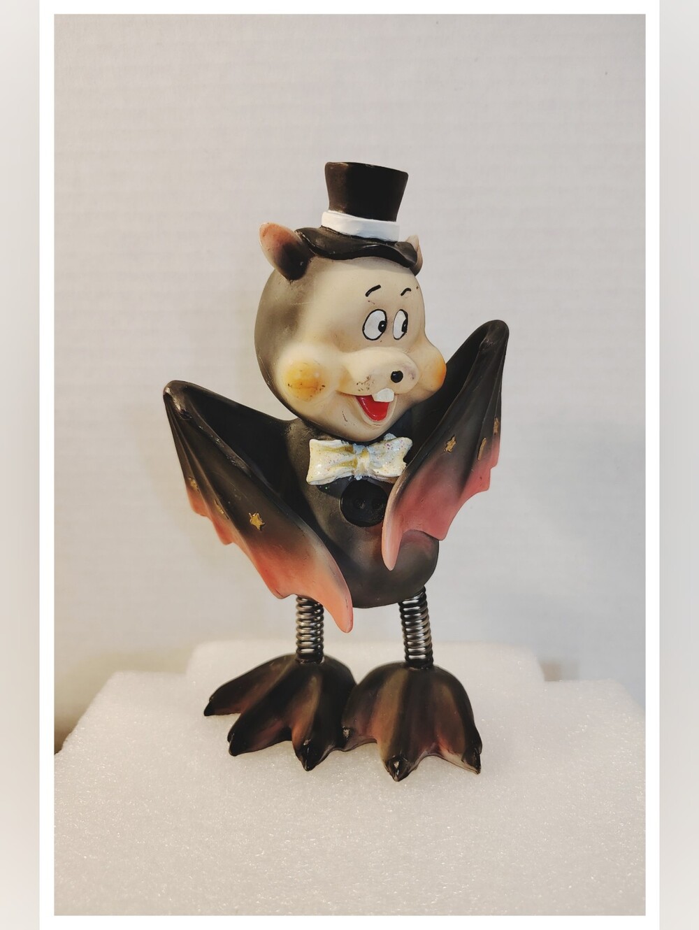 ☠️ Wolf w/Bat ☠️ Figure w/Spring Legs Table Decor 6.5" Tall